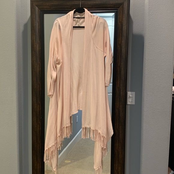Summer/winter shawl from  Nordstrom rack - Picture 4 of 5